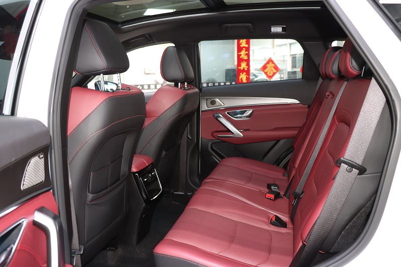 捷途X70 PLUS 2021款 1.6T DCT地PRO 7座