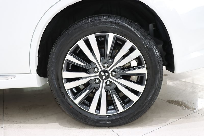 三菱欧蓝德 2021款 改款 2.0L 两驱畅行版 5座
