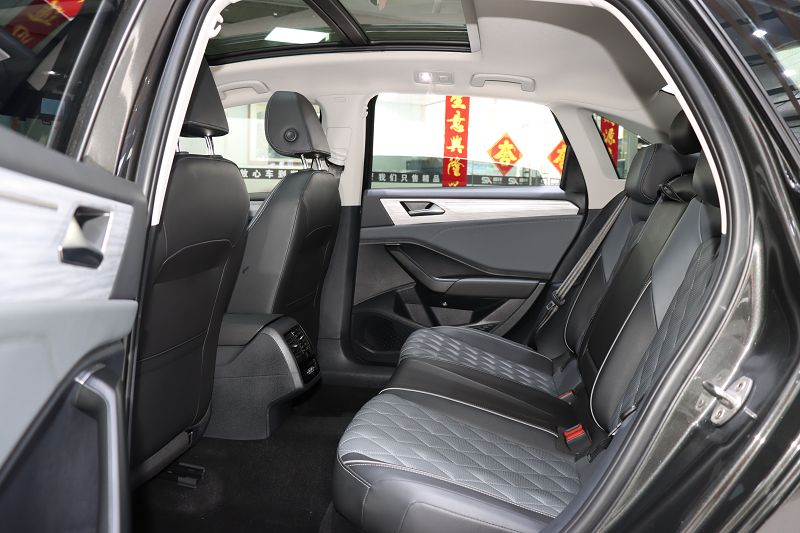 大众 速腾 2023款 300TSI DSG超越版