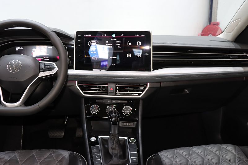 大众 速腾 2023款 300TSI DSG超越版