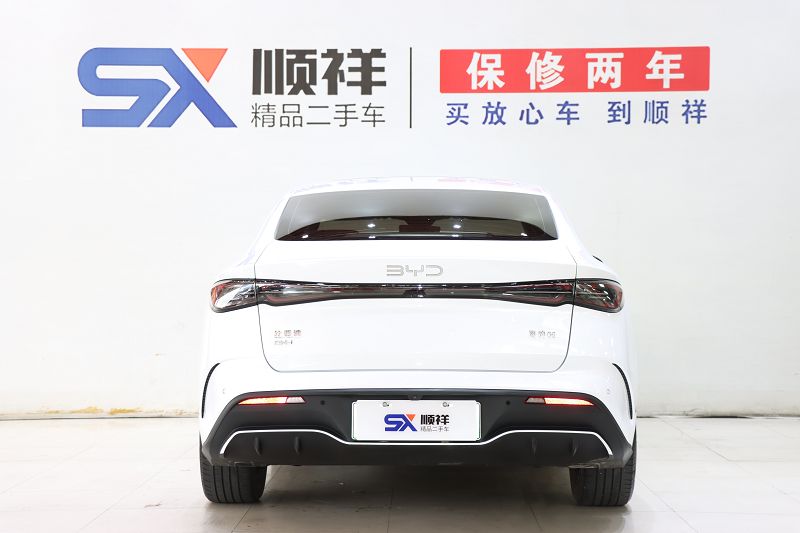 比亚迪 海豹06 2024款 DM-i 120KM尊荣型