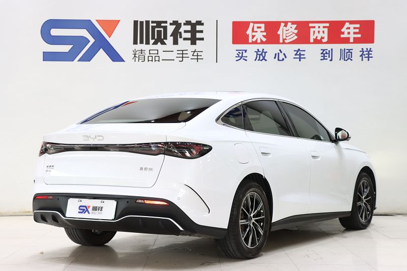 比亚迪 海豹06 2024款 DM-i 120KM尊荣型