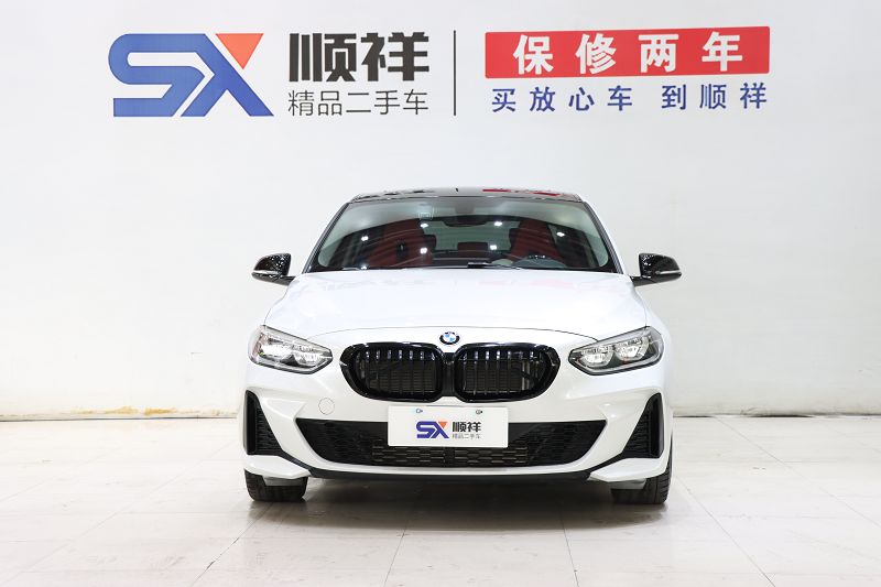 宝马1系 2021款 改款 125i M运动曜夜版