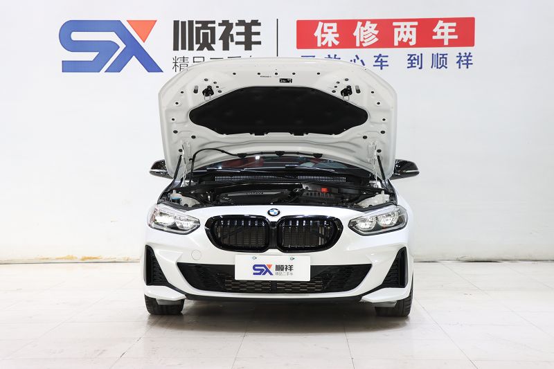 宝马1系 2021款 改款 125i M运动曜夜版
