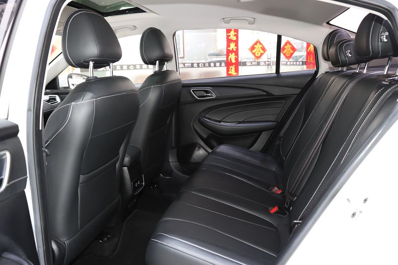 荣威i5 2020款 1.5L 自动4G互联领豪旗舰版 国VI