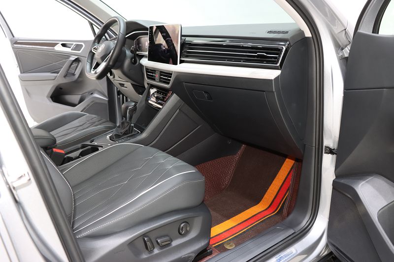 大众 途观L 2023款 330TSI 自动两驱智享版