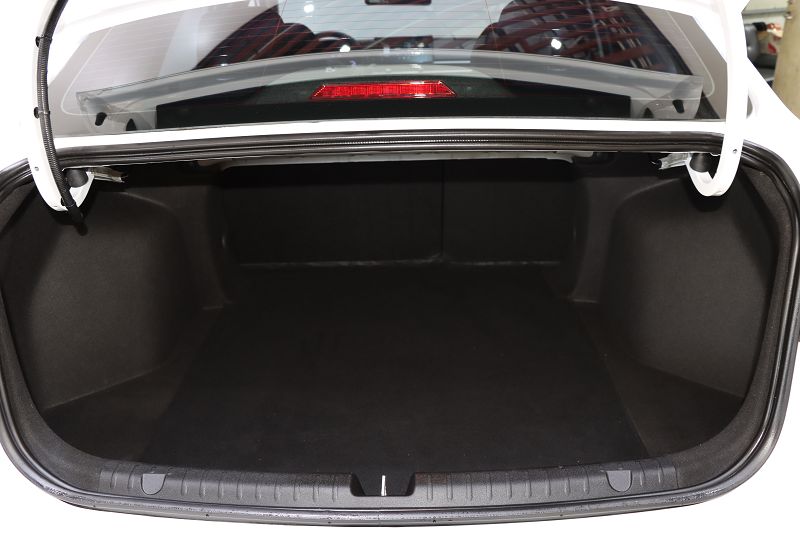 吉利汽车 帝豪 2022款 第4代 1.5L CVT精英型