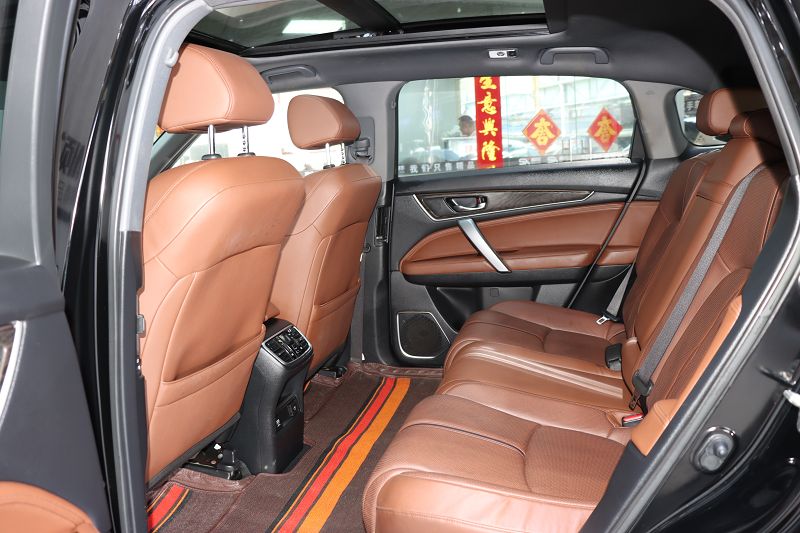 本田UR-V 2020款 370TURBO 两驱尊雅版