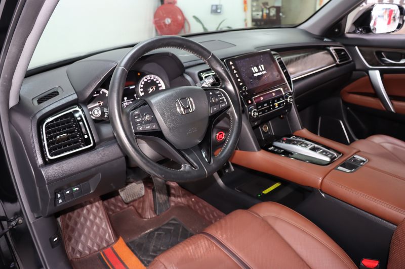 本田UR-V 2020款 370TURBO 两驱尊雅版