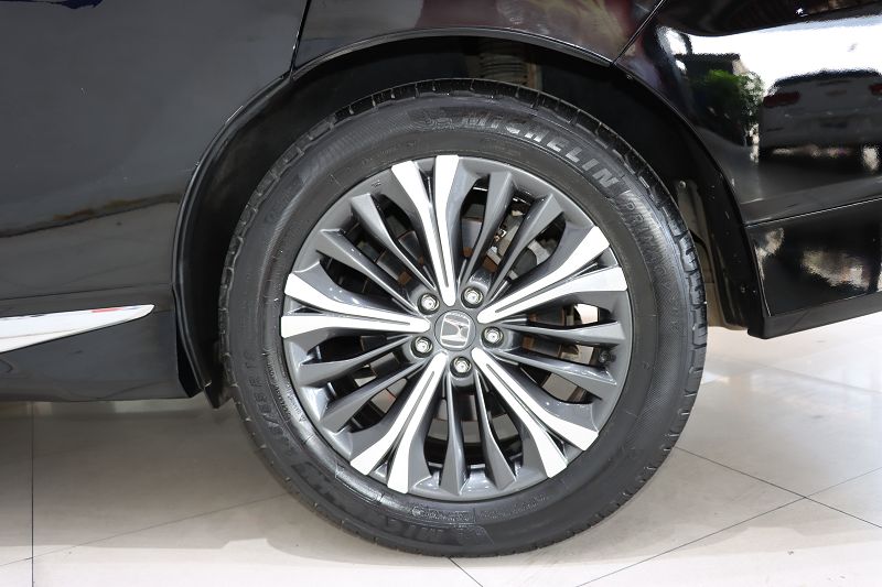 本田UR-V 2020款 370TURBO 两驱尊雅版