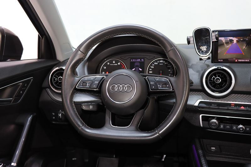 奥迪Q2L 2022款 35 TFSI 时尚动感型 国VI