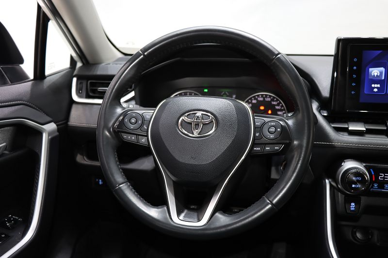丰田 威兰达 2022款 2.0L CVT两驱都市版
