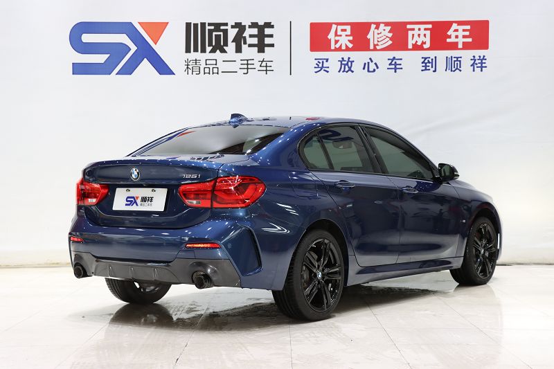 宝马1系 2021款 改款 125i M运动曜夜版