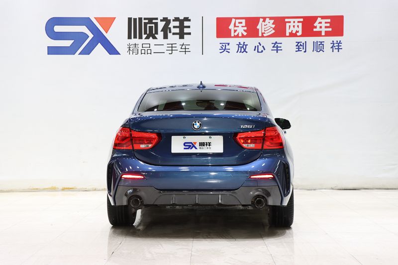 宝马1系 2021款 改款 125i M运动曜夜版