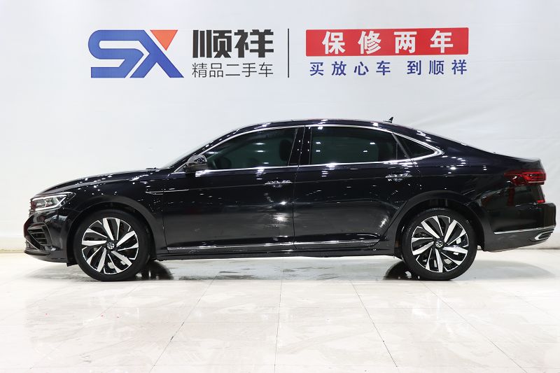 大众 帕萨特 2022款 380TSI 豪华版