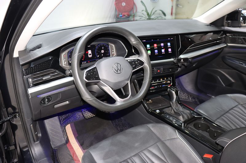 大众 帕萨特 2022款 380TSI 豪华版