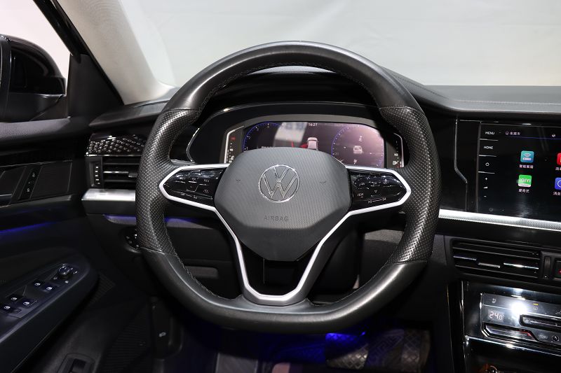 大众 帕萨特 2022款 380TSI 豪华版