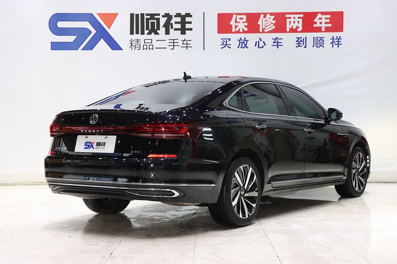 大众 帕萨特 2022款 380TSI 豪华版