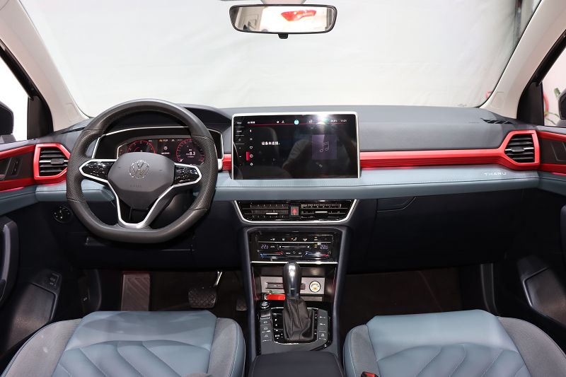 大众 途岳 2023款 300TSI 两驱满月版