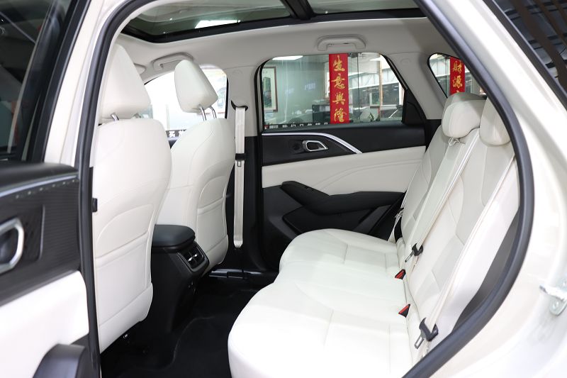 哈弗枭龙MAX 2023款 1.5L Hi4 105 四驱领航版