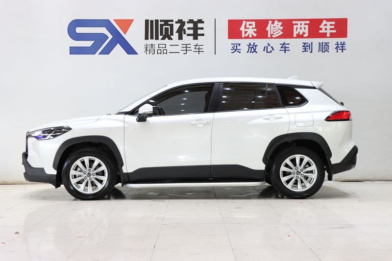 丰田 卡罗拉锐放 2022款 2.0L 先锋版
