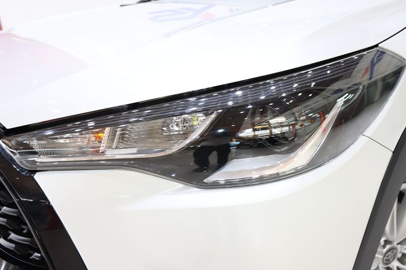 丰田 卡罗拉锐放 2022款 2.0L 先锋版
