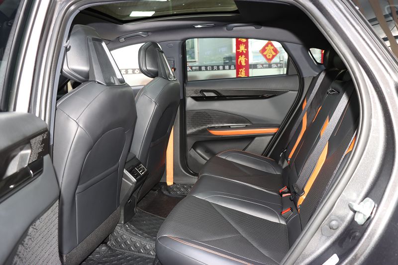 长安UNI-V 2022款 1.5T 运动版