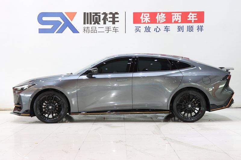 长安UNI-V 2022款 1.5T 运动版
