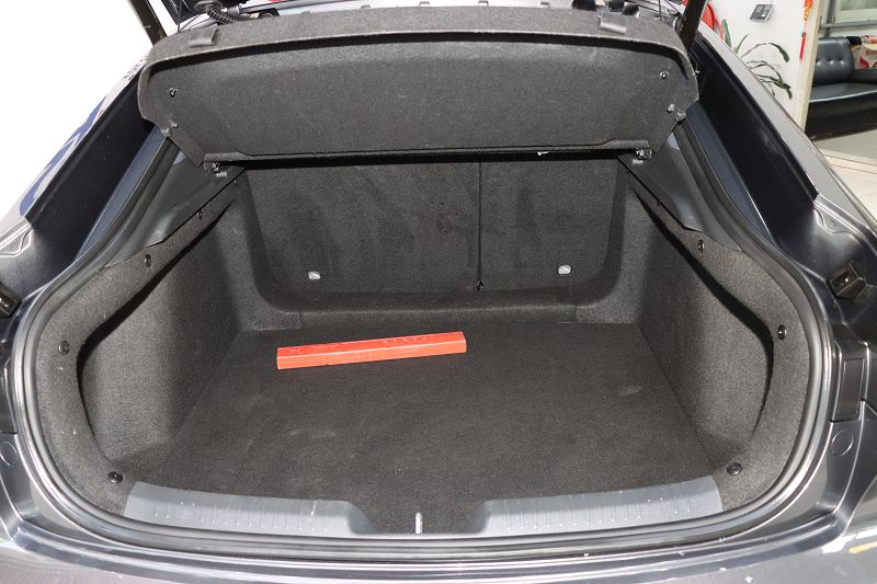 长安UNI-V 2022款 1.5T 运动版
