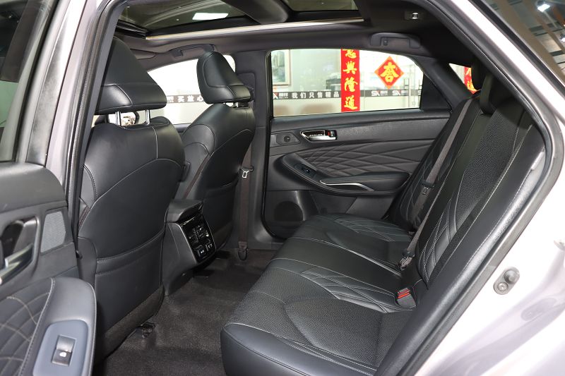 丰田 亚洲龙 2019款 2.5L Touring尊贵版 国VI