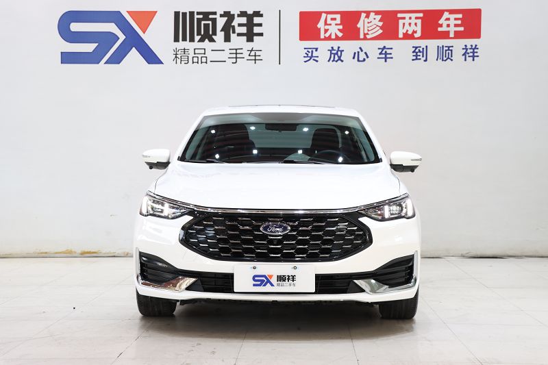 福特福特 福睿斯 2021款 1.5L 自动钻石版