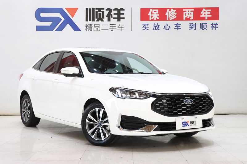 福特福特 福睿斯 2021款 1.5L 自动钻石版