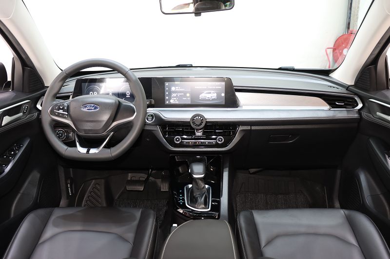 福特福特 福睿斯 2021款 1.5L 自动钻石版