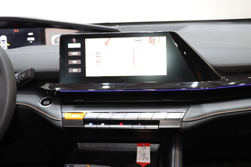 长安UNI-V 2023款 1.5T 尊贵型