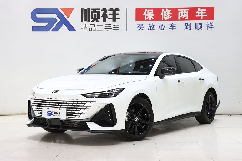 长安UNI-V 2023款 1.5T 尊贵型