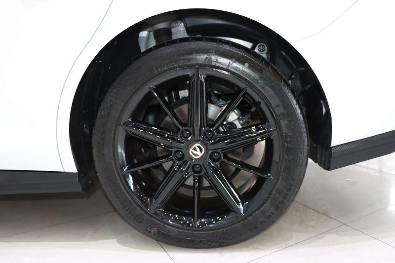 长安UNI-V 2023款 1.5T 尊贵型