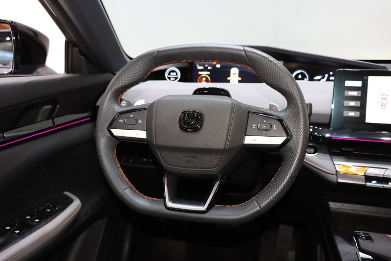 长安UNI-V 2022款 1.5T 尊贵型