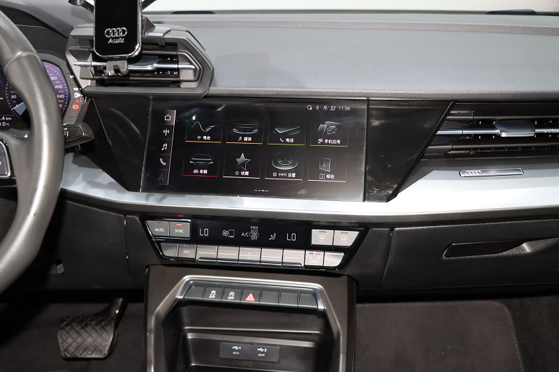 奥迪A3 2021款 A3L Limousine 35 TFSI 进取运动型