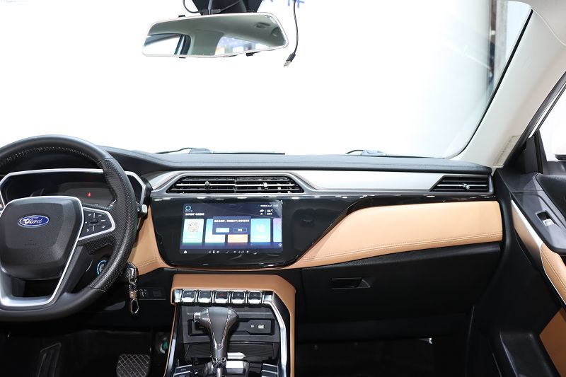 福特 领界 2019款 EcoBoost 145 CVT铂领型