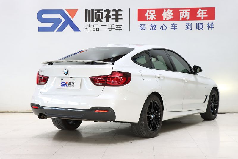 宝马3系GT 2019款 320i M运动曜夜版