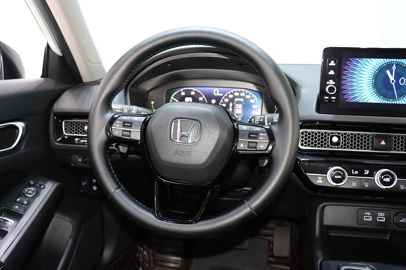 本田 思域 2023款 HATCHBACK 2.0L eHEV 极曜版