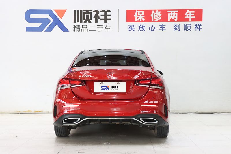 奔驰A级 2019款 改款 A 200 L 运动轿车