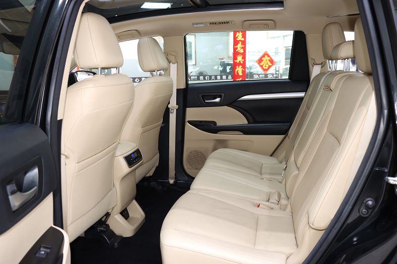 丰田 汉兰达 2018款 2.0T 四驱豪华版 7座 国V
