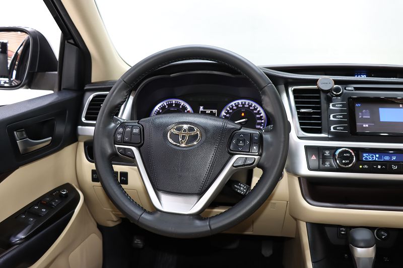 丰田 汉兰达 2018款 2.0T 四驱豪华版 7座 国V