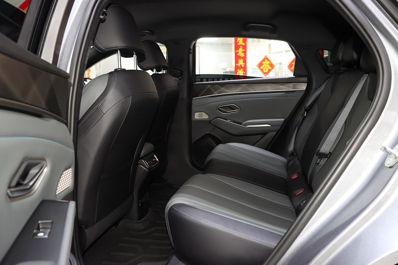 比亚迪 秦L 2024款 DM-i 80KM超越型
