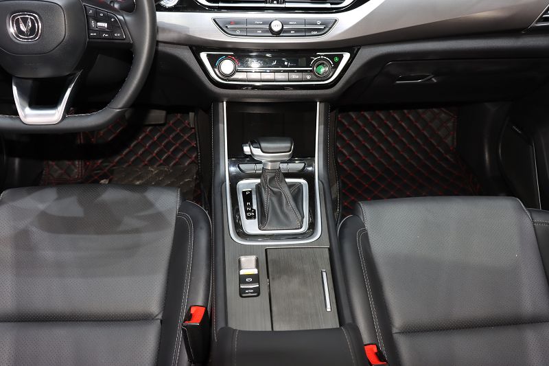 长安 锐程CC 2021款 蓝鲸版 1.5T DCT尊贵型