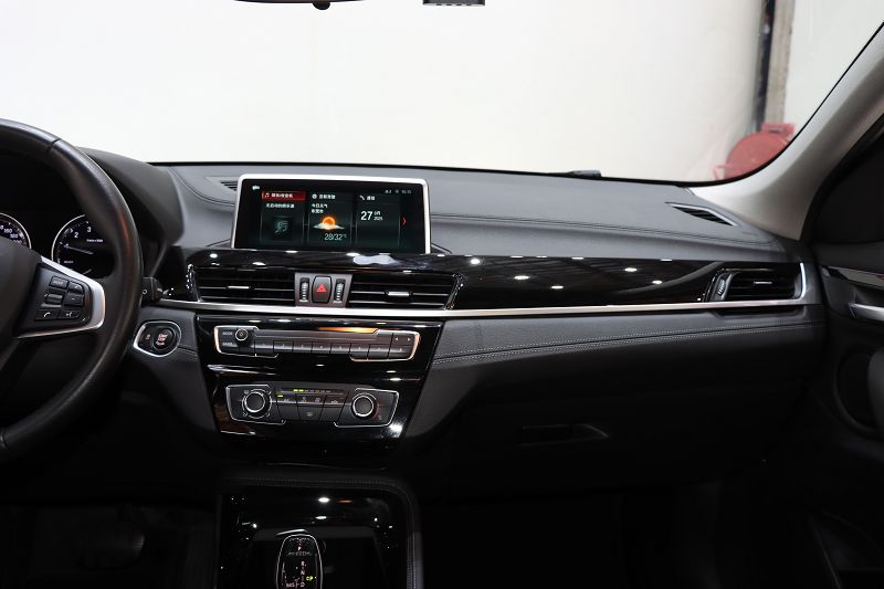 宝马X2(进口) 2019款 X2 sDrive20i M越野套装 国VI