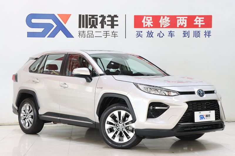 丰田 威兰达 2022款 双擎 2.5L E-CVT两驱豪华版