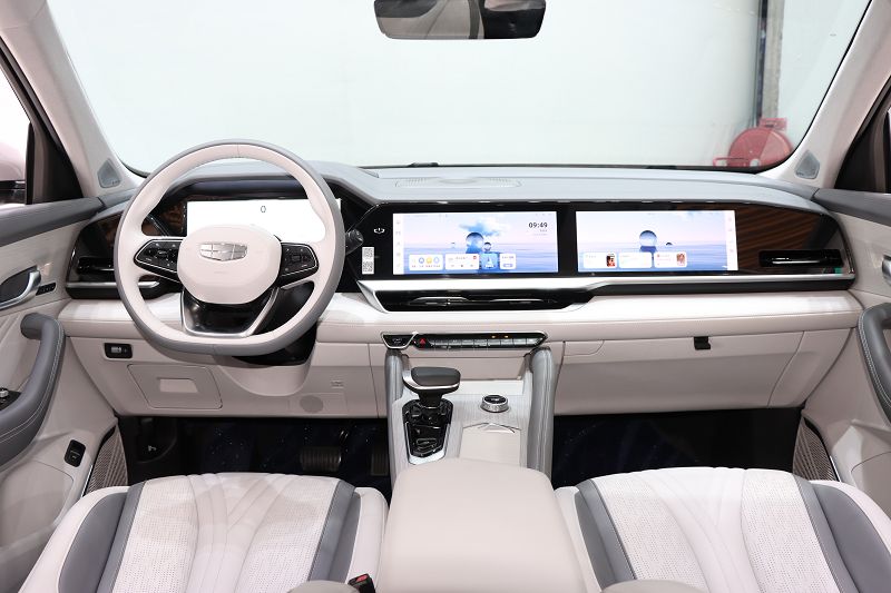 吉利汽车 星越L 2024款 油混 1.5T 天宫版