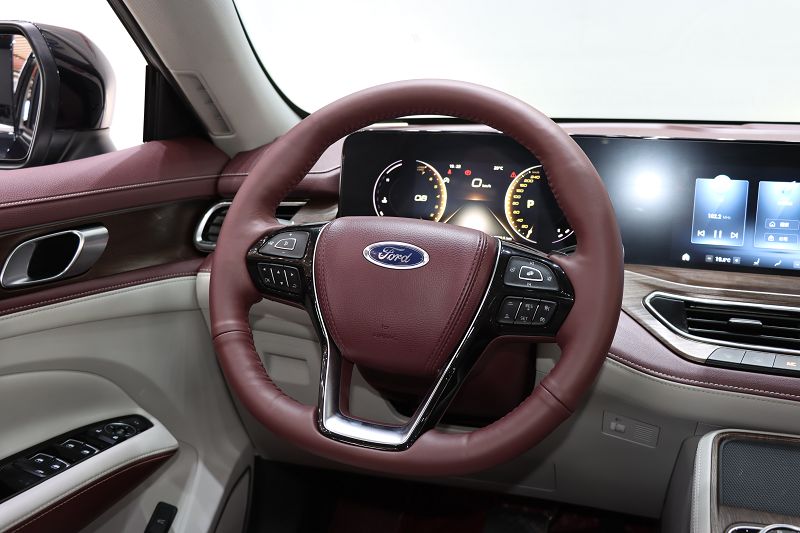 福特 领裕 2021款 EcoBoost 225 尊领型 7座2/2/3